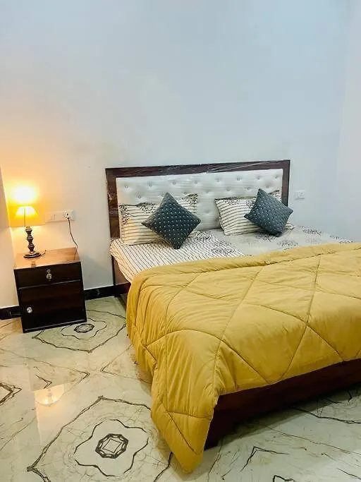 Amrita Residency Non Ac Βίλα Βαρανάσι Ινδία